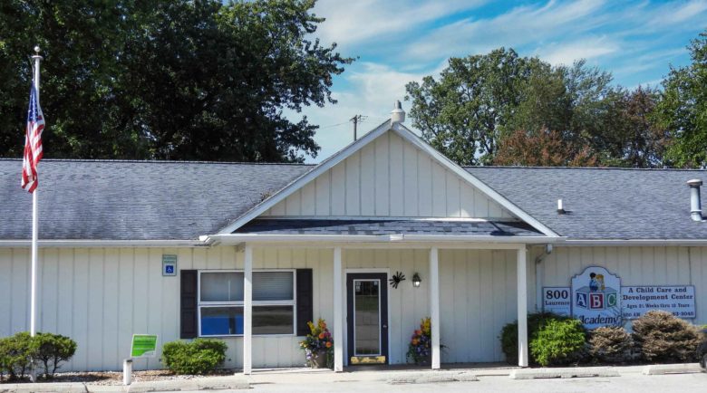 Outside view of the Laurence Ave Daycare center.